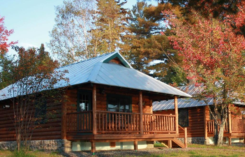 Lake Parlin Lodge & Cabins West Forks Room photo