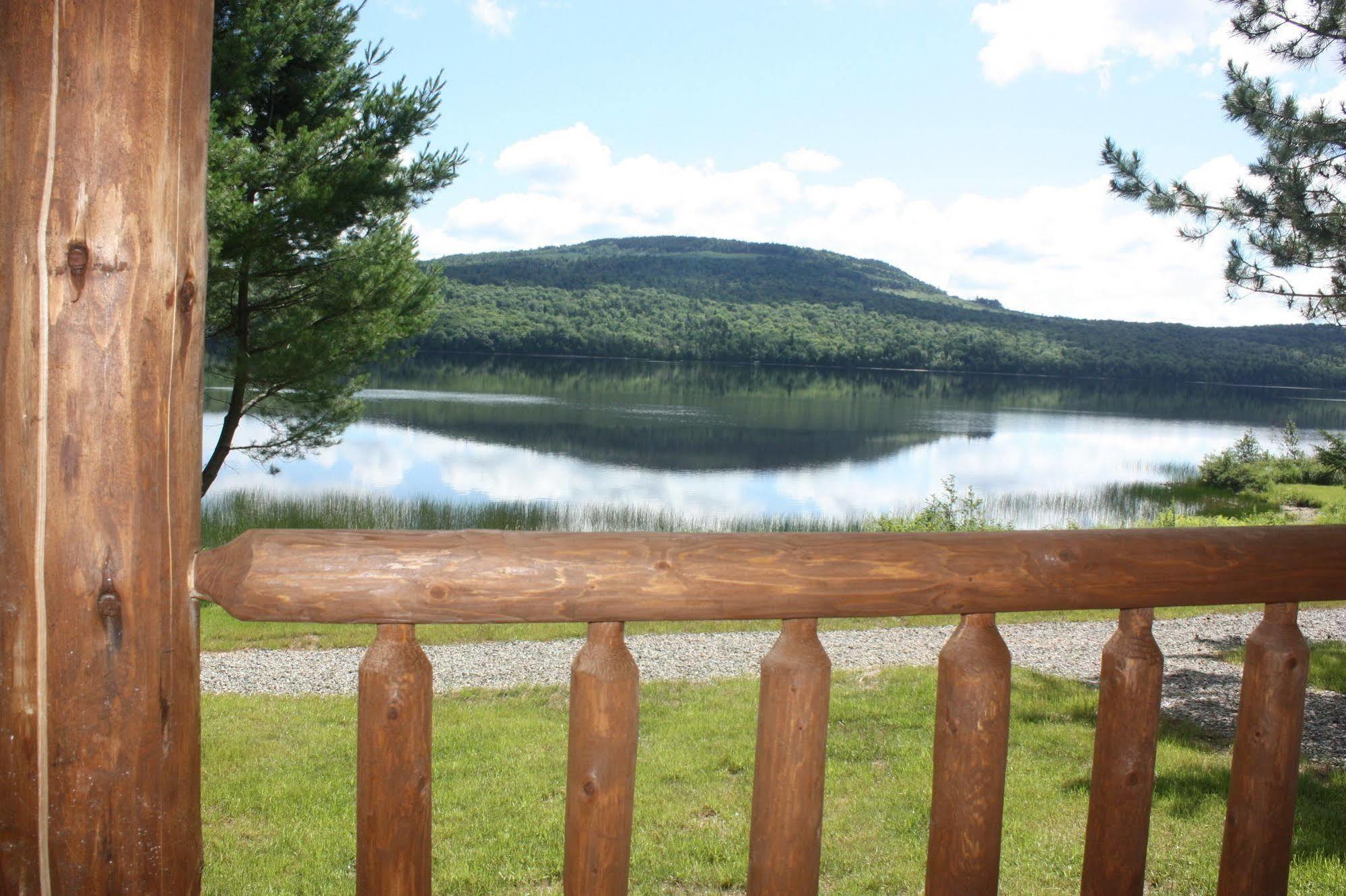 Lake Parlin Lodge & Cabins West Forks Exterior photo